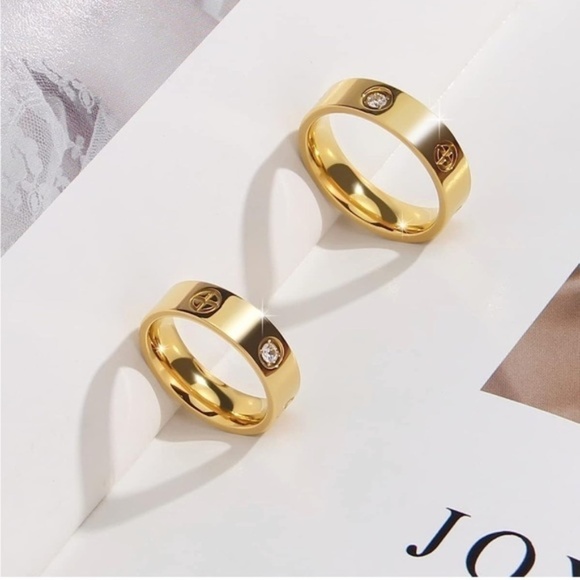 GOLD 18k Gold Plated Titatium CZ Ring - Picture 2 of 3
